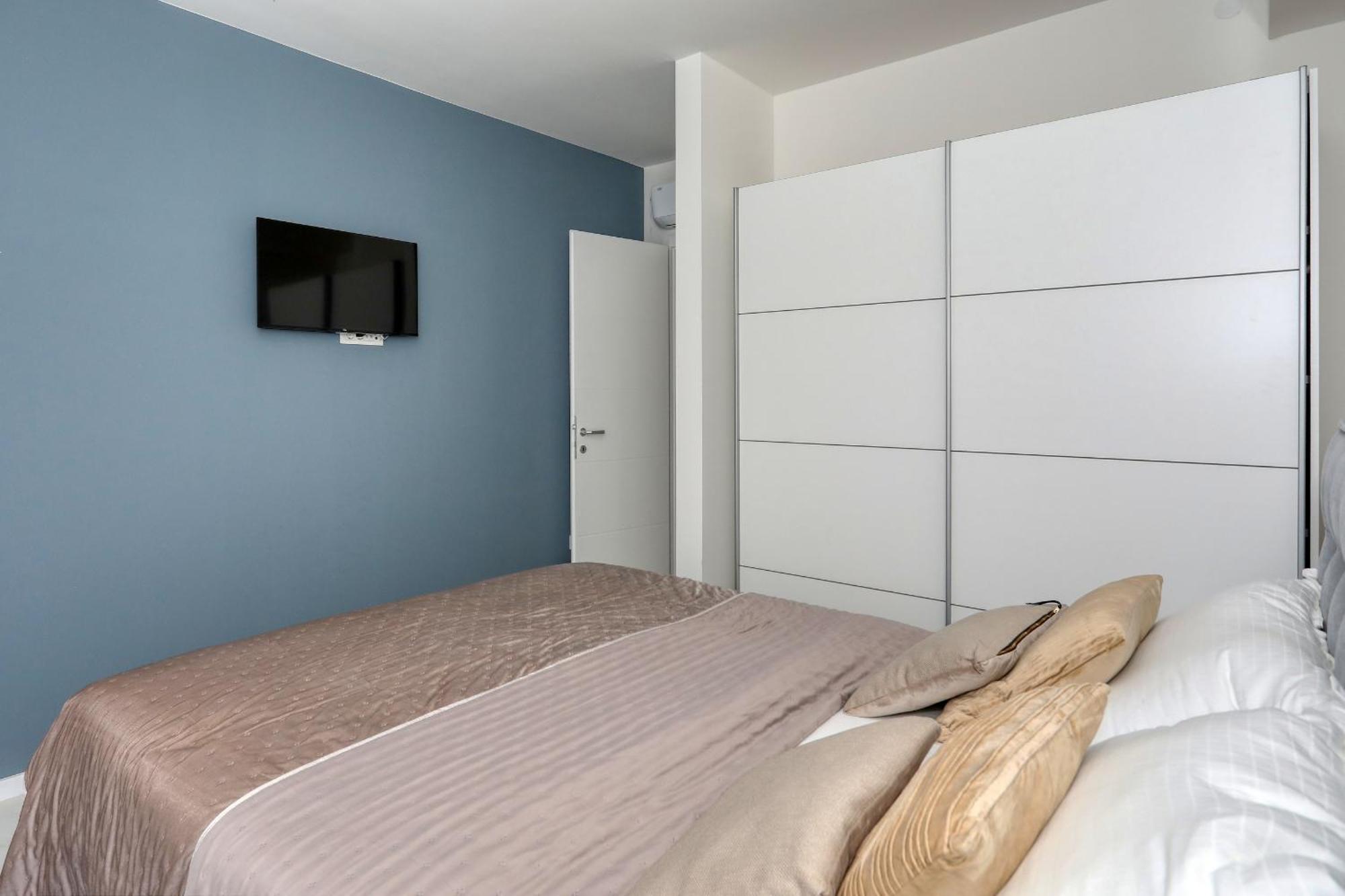 Apartment Relex With Pool & Jacuzzi Privlaka  Eksteriør billede