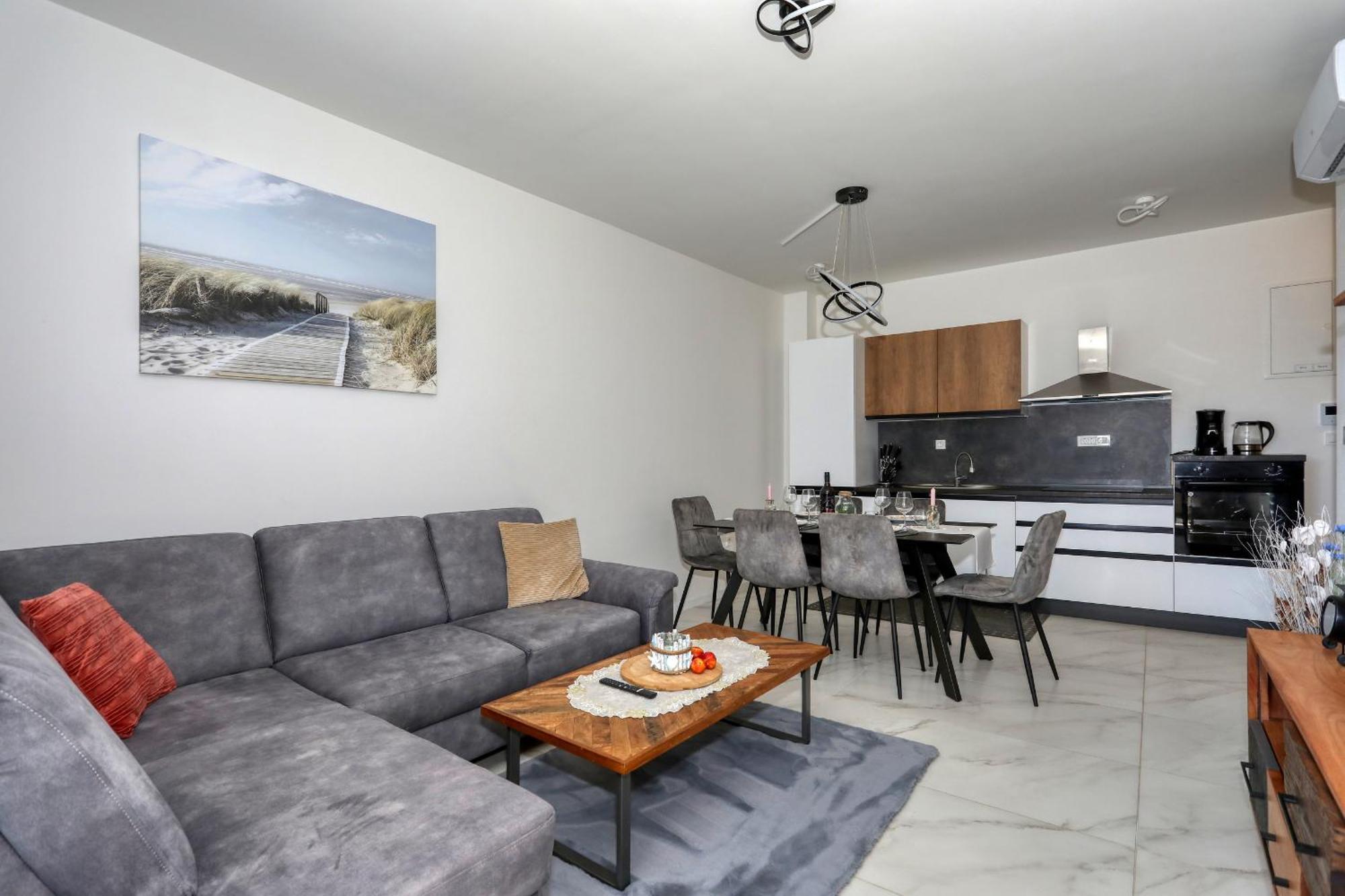 Apartment Relex With Pool & Jacuzzi Privlaka  Eksteriør billede