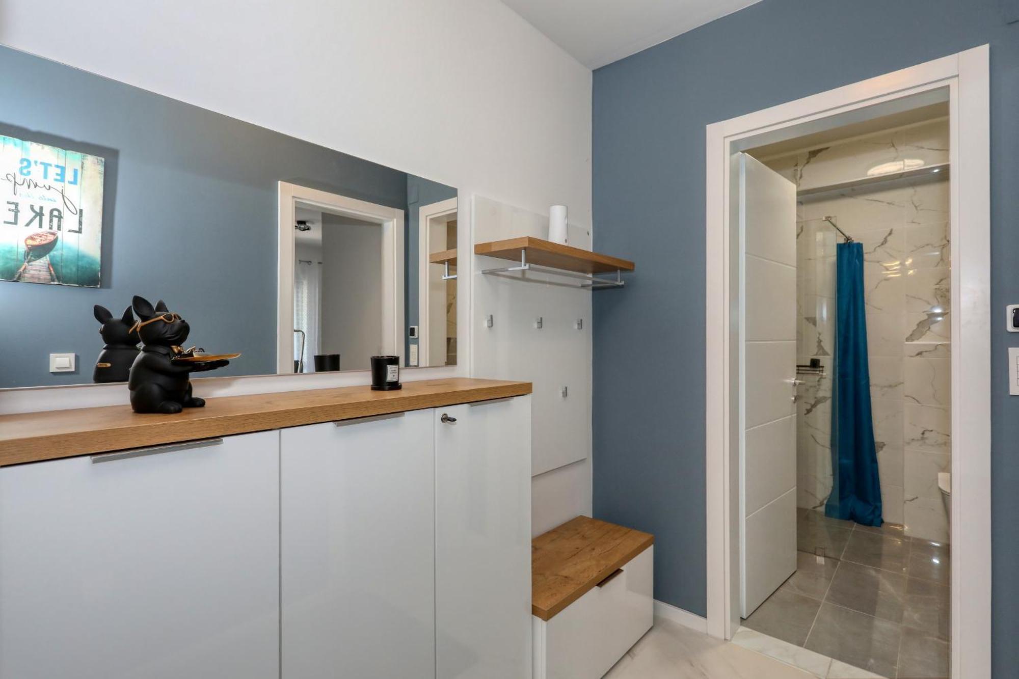Apartment Relex With Pool & Jacuzzi Privlaka  Eksteriør billede