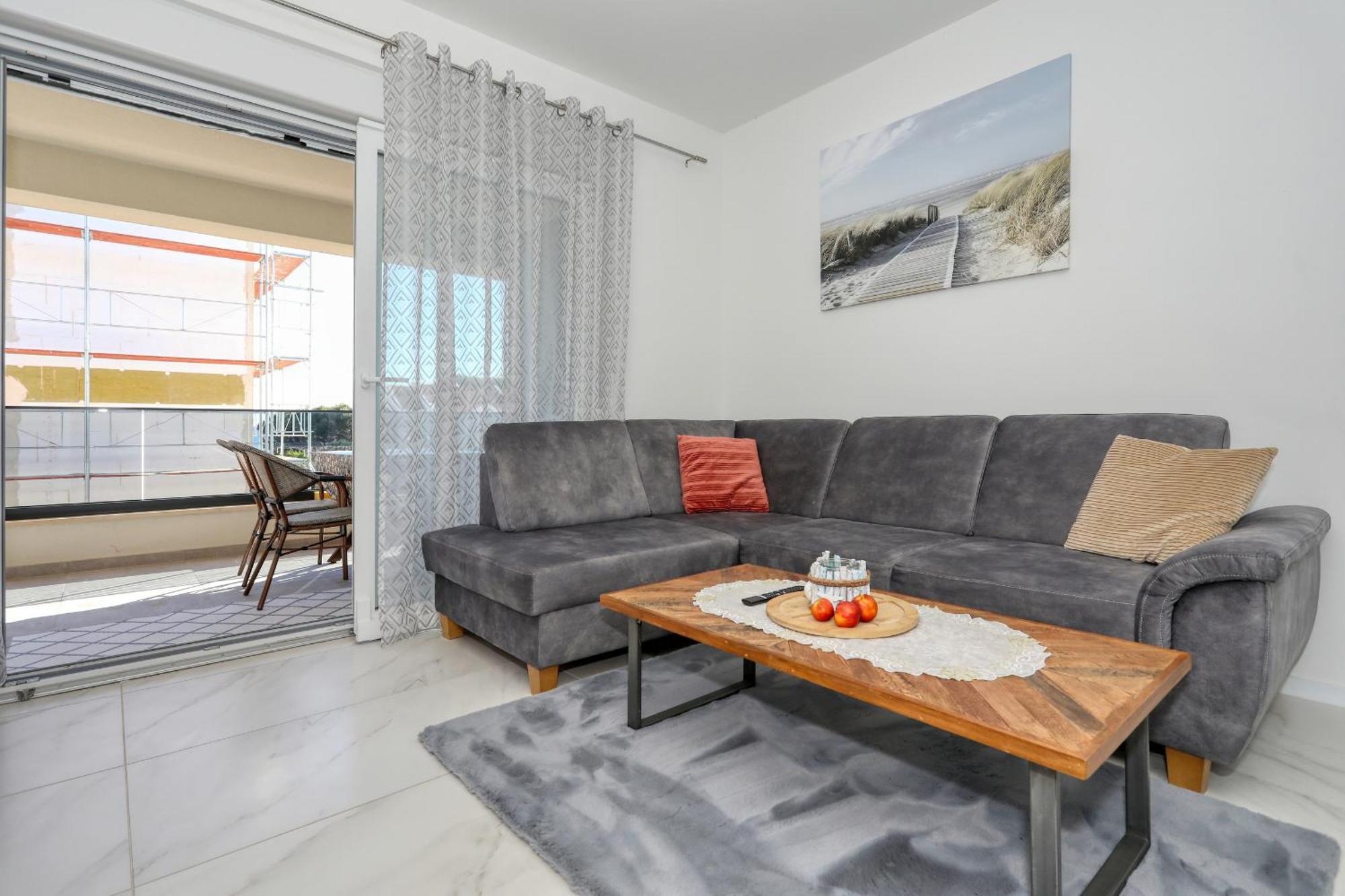 Apartment Relex With Pool & Jacuzzi Privlaka  Eksteriør billede